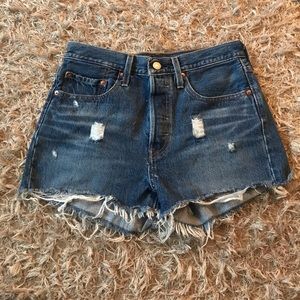 Levi's Shorts - High waisted Levi Shorts! Levi's Shorts - High waisted Levi Shorts!